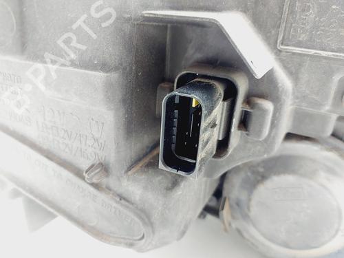 Left headlight PEUGEOT 208 II (UB_, UP_, UW_, UJ_)  | BP29137765C28 