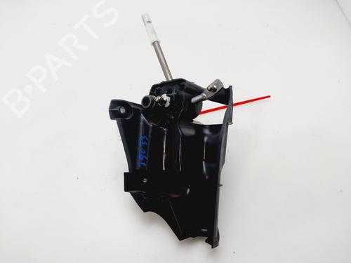 Used Gear lever CITROËN C4 Grand Picasso I (UA_) 1.8 i 16V (125 hp) 28357203
