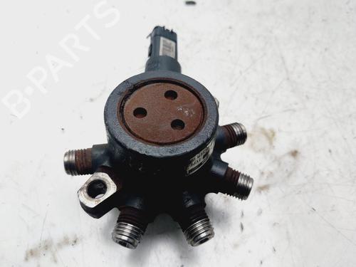 Used Injection rail RENAULT CLIO II (BB_, CB_) 1.5 dCi (B/CB07) (65 hp) 29137837