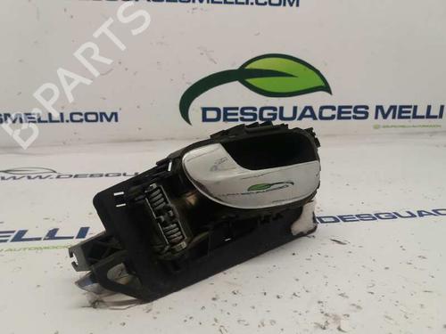 Used Front left interior door handle PEUGEOT 307 (3A/C) 2.0 HDi 90 (90 hp) 3299514