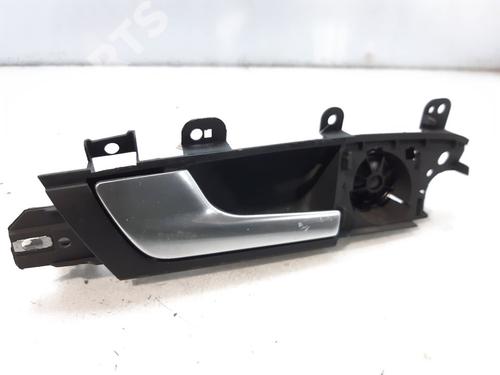 Used Rear left interior door handle Rear left interior door handle AUDI A3 Sportback (8PA) 1.9 TDI (105 hp) 8943670 8943670