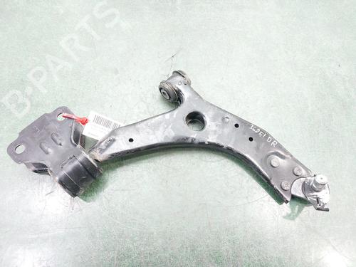 Used Right front suspension arm VOLVO V40 Hatchback (525) D2 (114 hp) 22542982