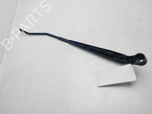 Used Front windshield wiper arm SUZUKI ALTO VII (GF, HA25_, HA35_) 1.0 (AMF310, GFC31S) (68 hp) 26730298