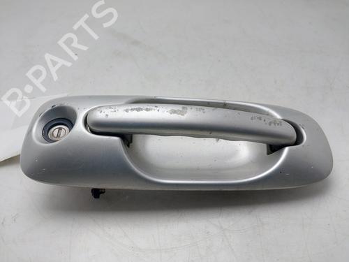 Used Front left exterior door handle Front left exterior door handle CHRYSLER VOYAGER IV (RG, RS) 2.5 CRD (141 hp) 33842216 33842216