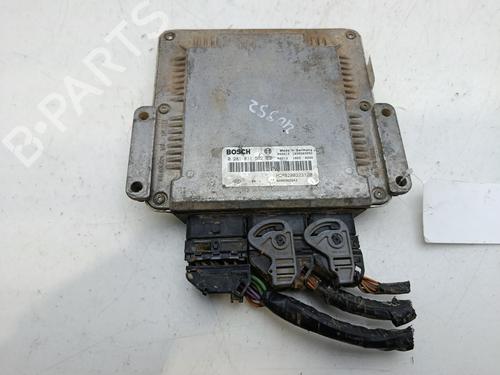 Used Engine control unit (ECU) RENAULT KANGOO (KC0/1_) 1.9 dCi 4x4 (84 hp) 32172443