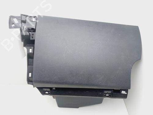 Handskerum PEUGEOT 508 I (8D_) 2.0 HDi (140 hp) 23537557
