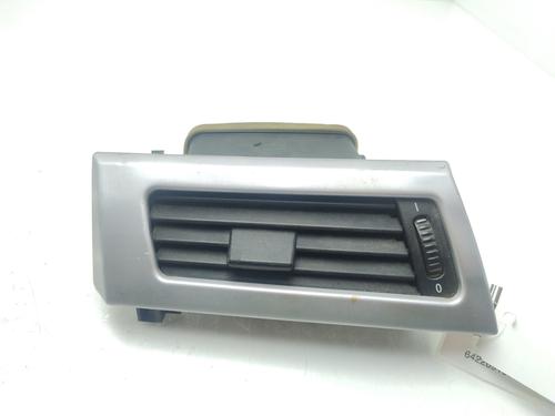 Used Air vent BMW 5 (E60) 520 i (170 hp) 26926350