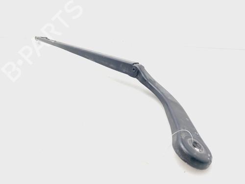 Used Front windshield wiper arm BMW 3 (E90) 318 i (129 hp) 21779520