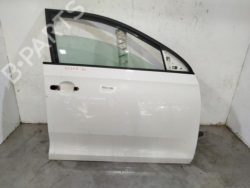 Used Right front door Right front door 37011830 37011830