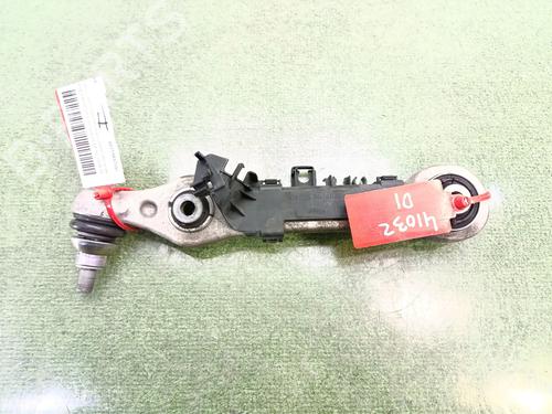 Used Left front suspension arm Left front suspension arm MERCEDES-BENZ GLC (X253) 220 d 4-matic (253.905, 253.903) (170 hp) 33652735 33652735