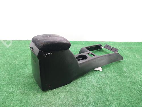 Used Armrest / Center console HYUNDAI TERRACAN (HP) 2.9 CRDi 4WD (150 hp) 28329376