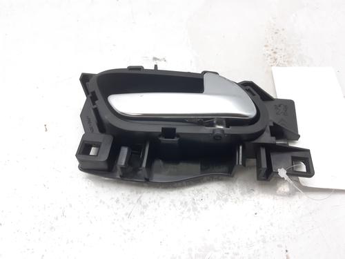 Used Front right interior door handle PEUGEOT 208 I (CA_, CC_) 1.6 HDi / BlueHDi 75 (75 hp) 12401513