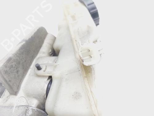 Brake master cylinder VOLVO V50 (545) 2.0 D | BP21048966M77 