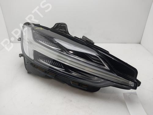 Used Right headlight Right headlight VOLVO V60 II (225) [2018-2026] 35978539 35978539