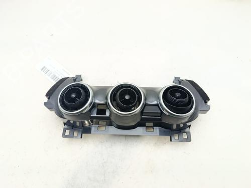 Used Air vent Air vent 37011574 37011574
