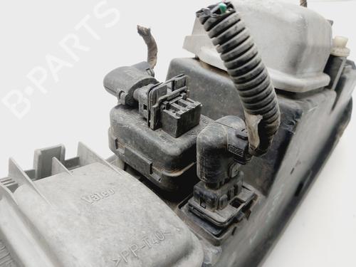 Right headlight FIAT BRAVO I (182_) 1.9 JTD 105 | BP30831425C29