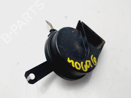 horn-skoda-fabia-i-6y2-1999-2000-2001-2002-2003-2004-2005-2006-2007-2008-31752755 main image