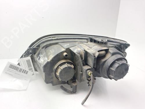 Right headlight KIA SORENTO I (JC) 2.5 CRDi | BP32015590C29