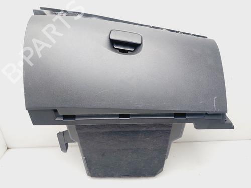 Used Glove box RENAULT MEGANE III Hatchback (BZ0/1_, B3_) 1.2 TCe (BZ2B, BZ11) (116 hp) 31166110