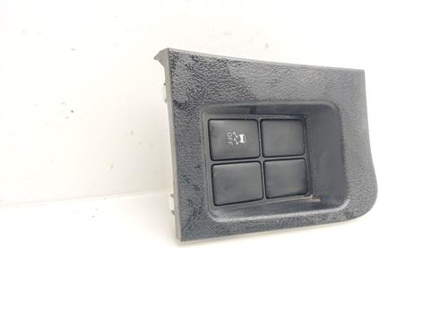 switch-toyota-land-cruiser-prado-_j15_-2009-34635845 main image