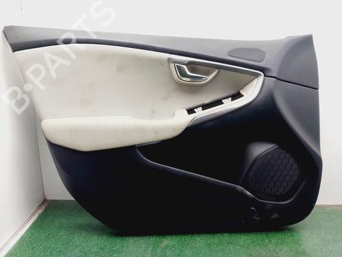 Used Front left panel VOLVO V40 Hatchback (525) D2 (114 hp) 32406807