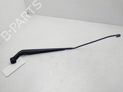 Used Front windshield wiper arm SUZUKI ALTO VII (GF, HA25_, HA35_) 1.0 (AMF310, GFC31S) (68 hp) 26730297