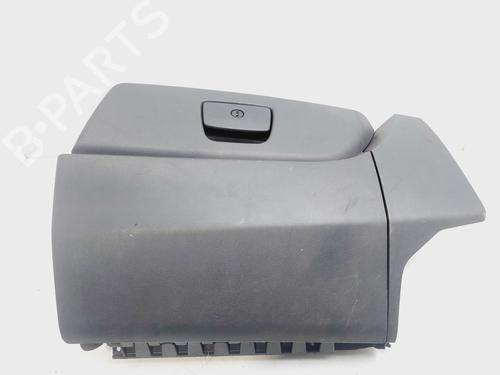 Used Glove box FIAT FIORINO Box Body/MPV (225_) 1.3 D Multijet (225BXD1A, 225BXB1A, 225BXB11) (75 hp) 27091552