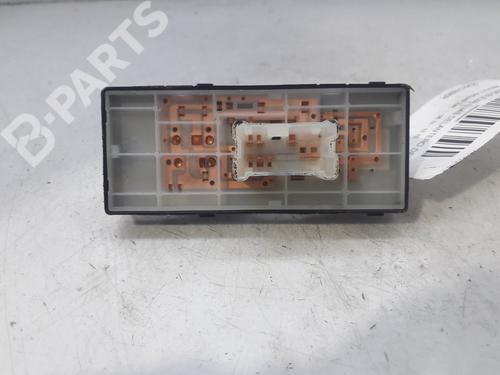 Used Right front window switch Right front window switch RENAULT KADJAR (HA_, HL_) 1.5 dCi 110 (HLA3) (110 hp) 9421660 9421660