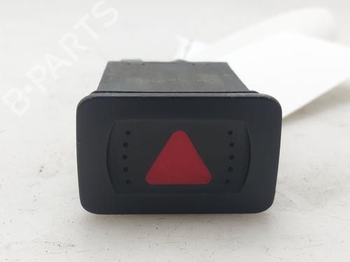 Used Warning switch Warning switch VW GOLF IV (1J1) 1.9 TDI (90 hp) 33652751 33652751