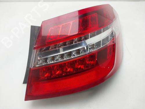 Used Right taillight Right taillight MERCEDES-BENZ E-CLASS (W212) [2009-2016] 33243085 33243085