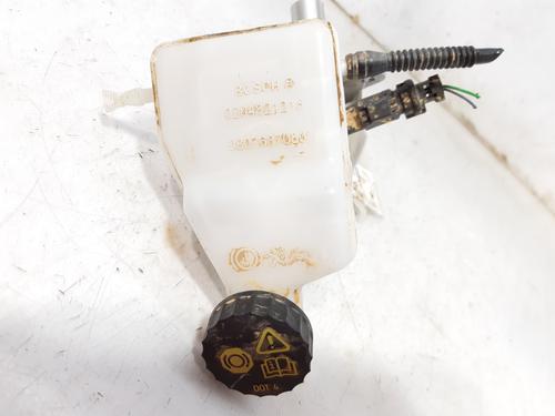 Brake master cylinder PEUGEOT 5008 II (MC_, MJ_, MR_, M4_)  | BP8940289M77 