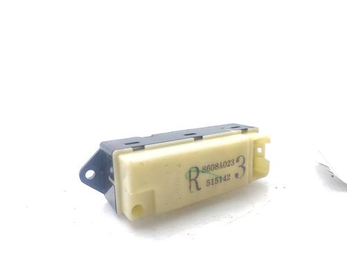 Right rear window switch MITSUBISHI GRANDIS (NA_W) 2.0 DI-D (NA8W) | BP29531750I28 