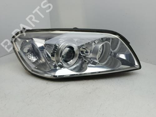 Used Right headlight CHEVROLET CAPTIVA (C100, C140) 2.0 D (150 hp) 32009524