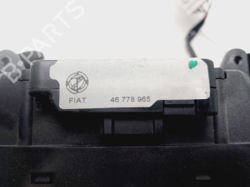 Steering wheel controls ALFA ROMEO GT (937_) 1.9 JTD (937CXN1B) | BP32083179E15 