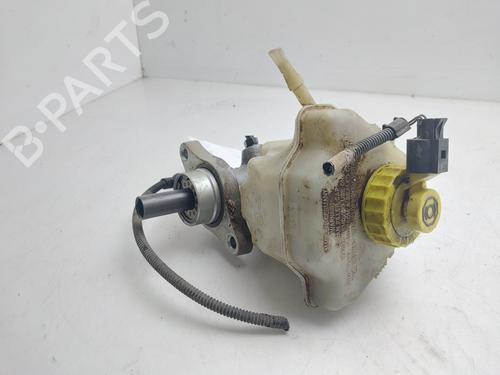 brake-master-cylinder-porsche-cayenne-9pa-2002-2003-2004-2005-2006-2007-2008-2009-2010-36557527 main image