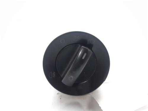 Used Headlight switch VW POLO (9N_, 9A_) 1.4 16V (75 hp) 7771377