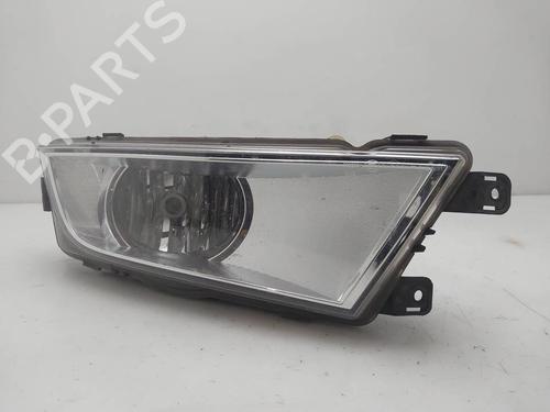 Used Right front fog light Right front fog light 39069819 39069819