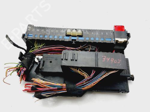 Used Fuse box BMW 3 (E46) 320 d (136 hp) 19094775