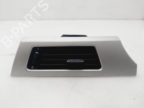 Grille d'aération BMW 3 (E90) 318 i (143 hp) 31932619