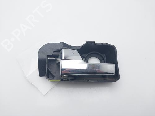Venstre foran invendig håndtak FORD MONDEO III Saloon (B4Y) 2.0 TDCi (130 hp) 16138077