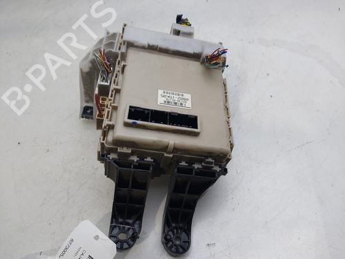 Used Fuse box TOYOTA AVENSIS Estate (_T27_) [2008-2018]  18094975