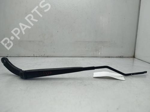 front-windshield-wiper-arm-renault-clio-iv-bh_-2012-2013-2014-2015-2016-2017-2018-2019-2020-2021-40235946 main image