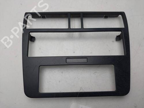 Mittelkonsole Mittelkonsole AUDI A4 B5 (8D2) 1.9 TDI (110 hp) 39717943 39717943