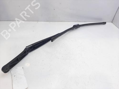 Used Front windshield wiper arm VW GOLF VI (5K1) 2.0 TDI (110 hp) 11790375