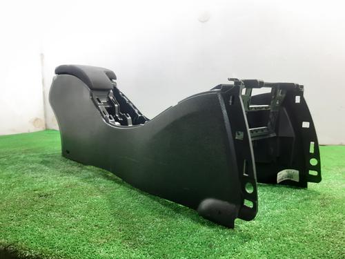 Armrest / Center console RENAULT MEGANE III Grandtour (KZ0/1)  | BP7153336I20 