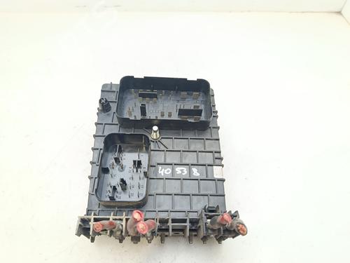 Used Fuse box Fuse box 37026563 37026563