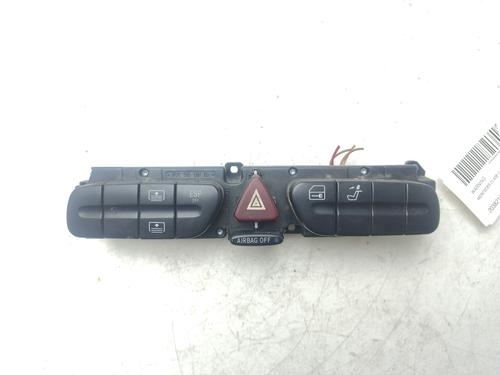Advarselsbryter MERCEDES-BENZ C-CLASS (W203) [2000-2007]  29288627