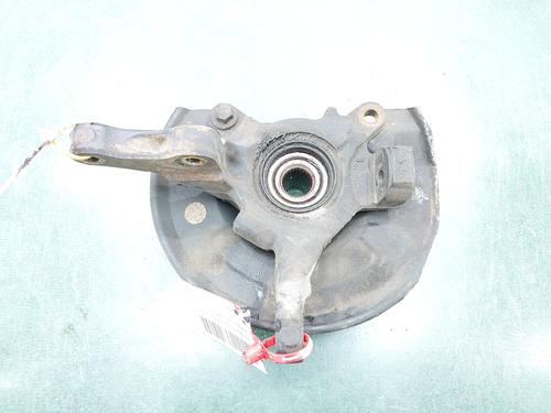 Left front steering knuckle MITSUBISHI CARISMA (DA_) 1.9 TD (DA4A) | BP12471172M25 