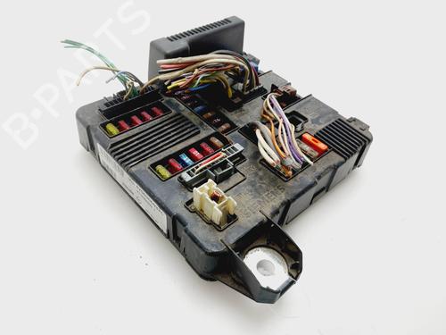 Fuse box RENAULT MEGANE II (BM0/1_, CM0/1_) | BP30298213E1