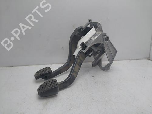 Used Break pedal BMW X1 (E84) sDrive 18 i (150 hp) 16138790